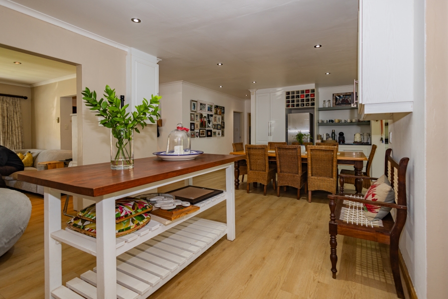 4 Bedroom Property for Sale in Panorama Western Cape